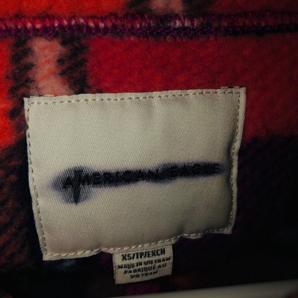 Cropped Plaid Sherpa - Picture 5 of 7